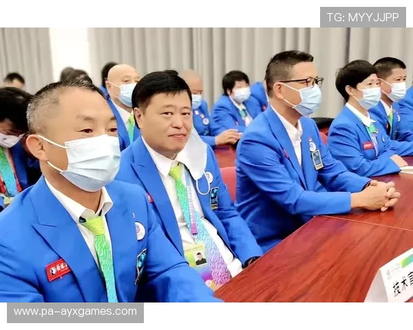 举重赛事裁判监督机制更为严格，举重裁判总结